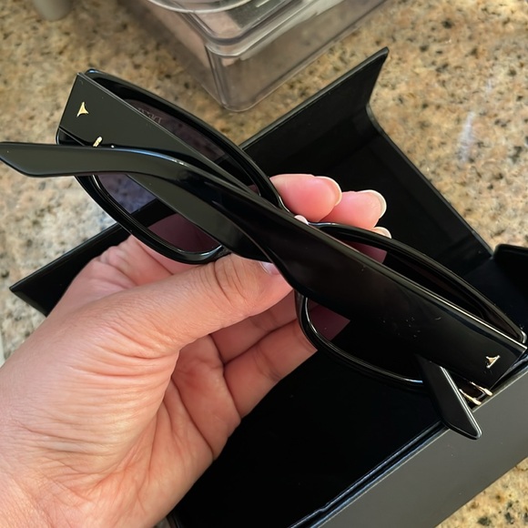 Dezi Cuffed Sunglasses - Picture 8 of 10